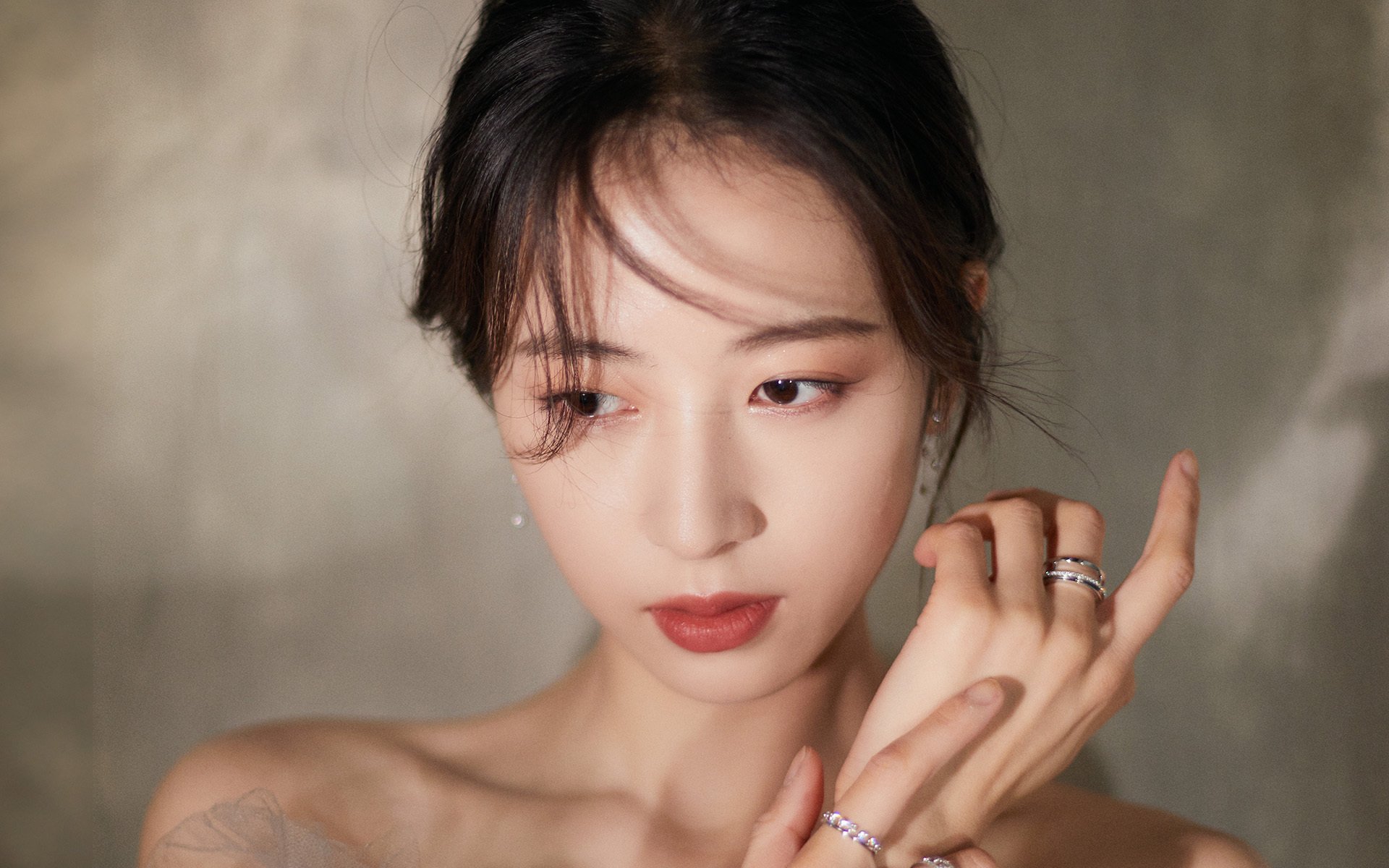 东契奇连线队友完成空接引爆全场，东契奇 集锦