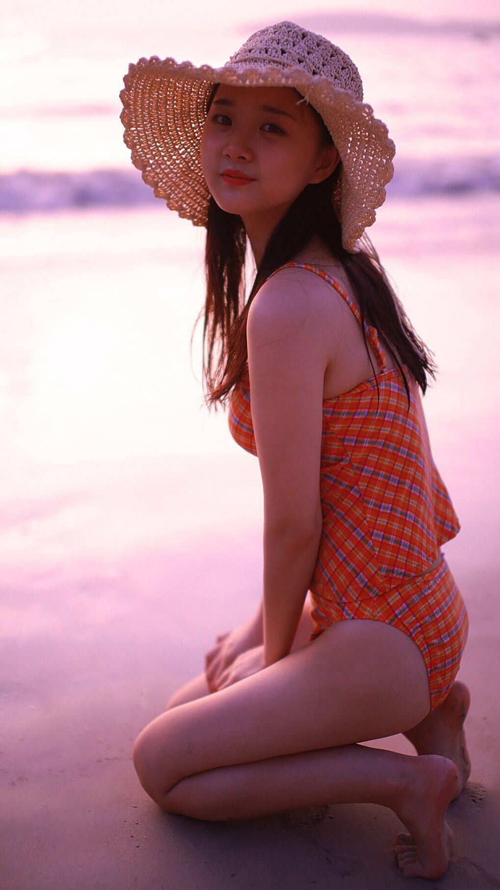 亚历克斯·格林伍德展现坚固防守,帮助袋鼠队锁定胜局,格林伍德合同